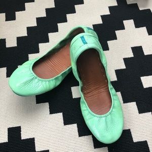 Mint Patent Leather Tieks